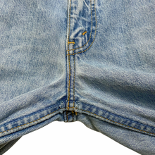 Load image into Gallery viewer, Vintage Levis Straight Leg Jeans W32&quot;
