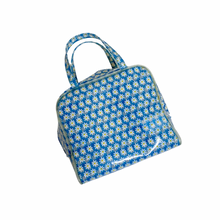 Load image into Gallery viewer, Vintage PVC Daisy Print Bag
