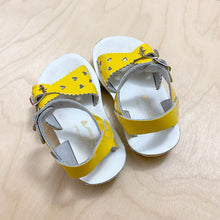 Load image into Gallery viewer, Salt Water Yellow Sweetheart Sandal 8C
