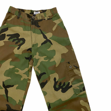 Load image into Gallery viewer, 90’s Wide Left Camo Pants W26”
