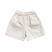 Load image into Gallery viewer, High Rise Pleated Khaki Shorts 7Y
