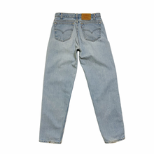 Load image into Gallery viewer, Light Wash Levis 550 Relaxed Fit W31”
