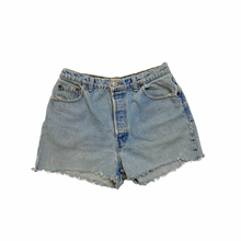 Load image into Gallery viewer, Vintage Levis 501 Denim Shorts W28”
