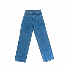 Load image into Gallery viewer, Vintage Levi&#39;s 550 Straight Leg 12Y
