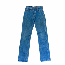 Load image into Gallery viewer, Vintage Levis 501 Waist 26
